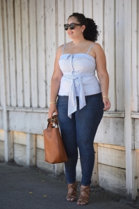 Front Tie Bustier, Skinny Jeans, Tote Bag