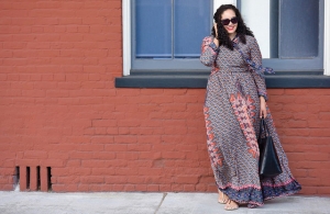 Tanesha Awasthi, also known as Girl With Curves, shares her favorite long sleeve plus size maxi dresses.