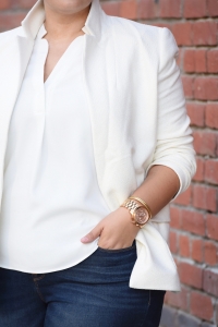 White Blazer worn by Tanesha Awasthi of Girl With Curves.