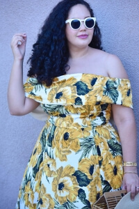 No strapless bra required with this dress via @GirlWithCurves