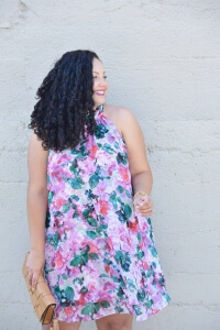 The Day to Night Dress Everyone Looks Amazing In via @GirlWithCurves
