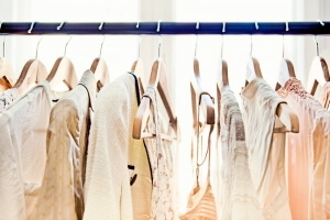 5 Simple Ways to Spend Less Money on Clothes via @GirlWithCurves