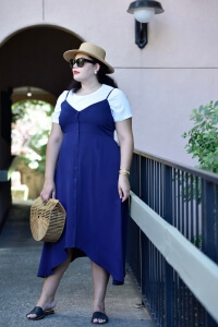 How to Modestly Wear a Spaghetti Strap Dress @GirlWithCurves