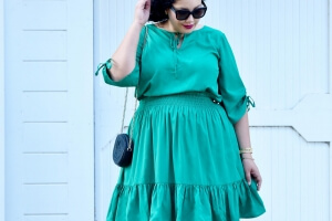 Make a statement with an unexpected color via @GirlWithCurves