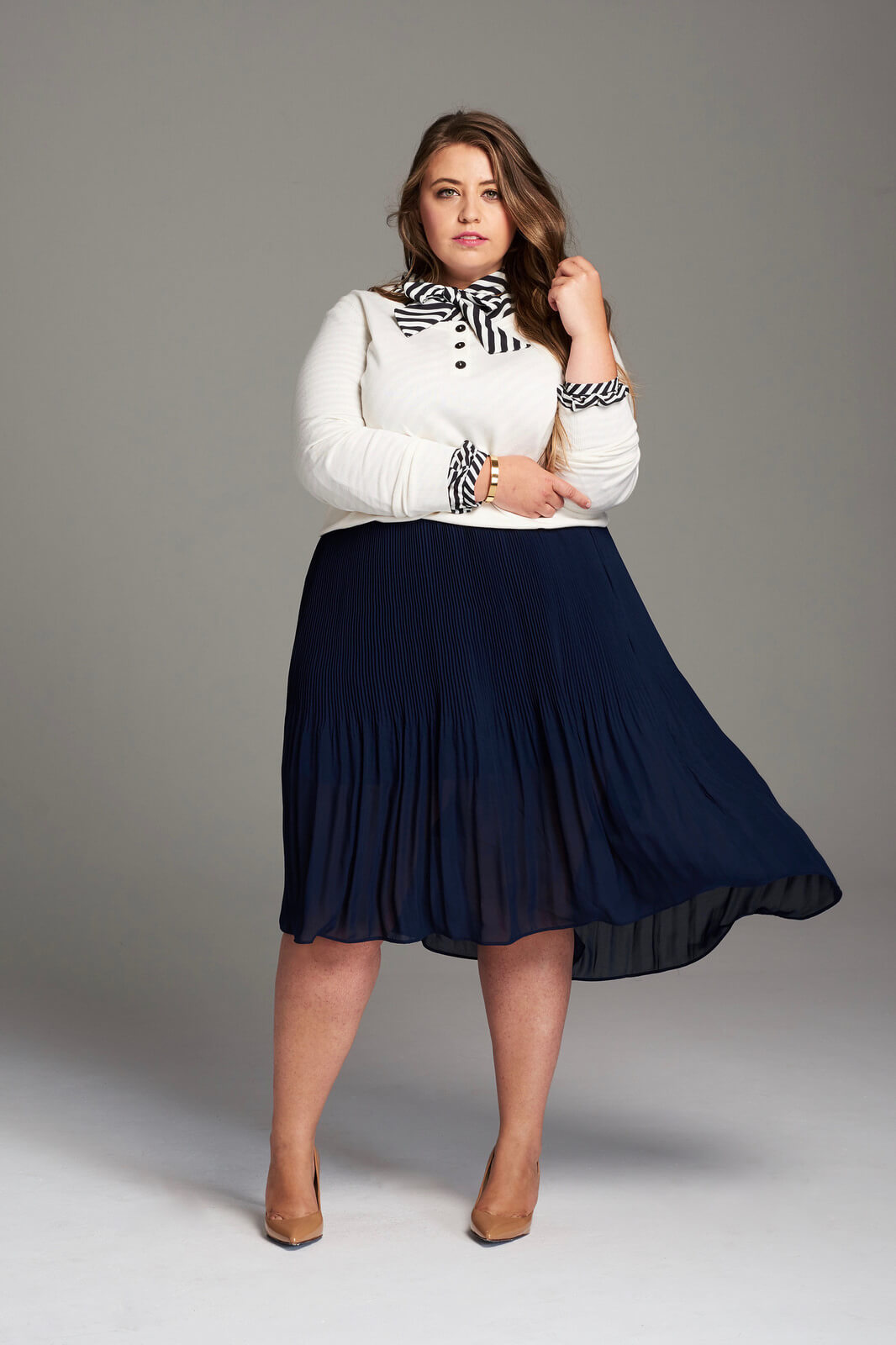 Girl With Curves Fall 2017 Navy Skirt With White Sweater And Strip Blouse
