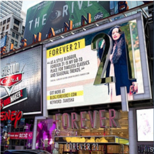 Girl With Curves in Forever 21 Billboard #style