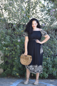 The Perfect End-of-Summer Dress via @GirlWithCurves #curvystyle #curvyfashion #dress #ootd #whatiwore #GirlWithCurves #GWCstyle