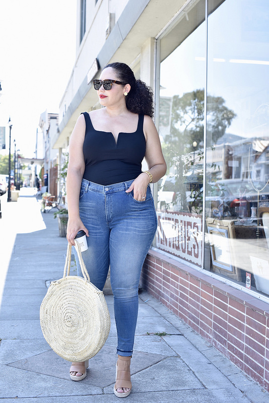 These Are the Perfect Pair of Jeans via @GirlWithCurves #style #fashion #jeans #outfits #ootd
