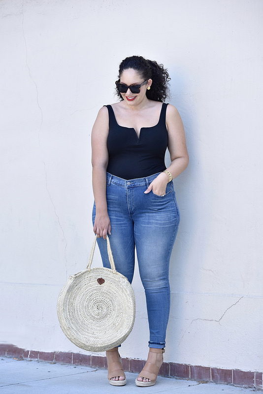 These Are the Perfect Pair of Jeans via @GirlWithCurves #style #fashion #jeans #outfits #ootd
