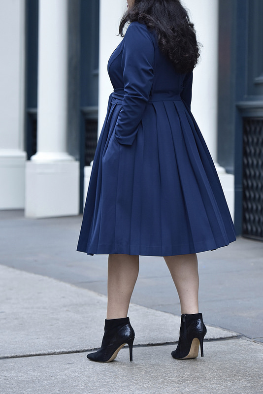 Girl With Curves X Lane Bryant Collection Pleated Trench Dress Via @GirlWithCurves #GWCxLB