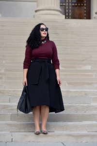 HOW TO PULL OFF SKIRTS AND DRESSES WITH FLATS via @GirlWithCurves #tips #curvystyle #curvyfashion
