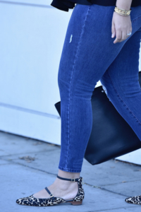 How To Go Sleeveless With Confidence Via @GirlWithCurves @#jeans #sf #beauty #blogger