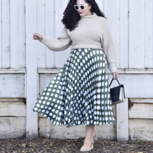 The Pattern Skirt I'm Loving Right Now Via @GirlWithCurves #asos #green #fall #blogger #plussize