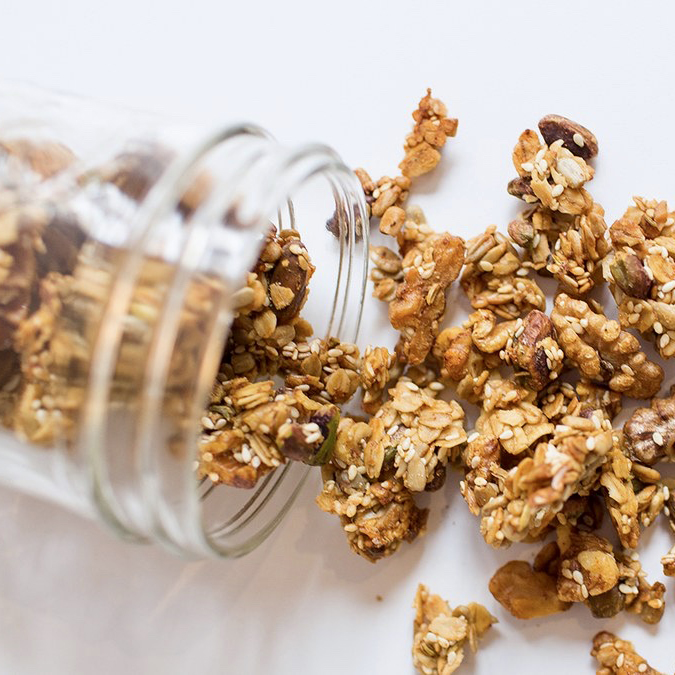 4 Reasons Why Granola Should Always Be In Your Cabinet Via @GirlWithCurves #wellness #food