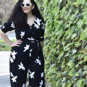 Finally, A Jumpsuit That Flatters Curves Via @GirlWithCurves #jumpsuit #curvy #fashion #style #outfit #blogger