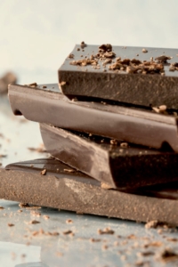 4 Reasons To Say YES To Dark Chocolate Via Girl With Curves #food #health #wellness