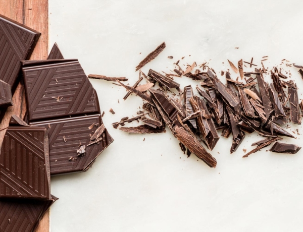 4 Reasons To Say YES To Dark Chocolate Via Girl With Curves #food #health #wellness