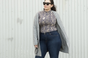 These are my Favorite Jeans Under $25 via Girl With Curves #skinnyjeans #jeans #walmart #budget #fashion #style #plussize #blogger