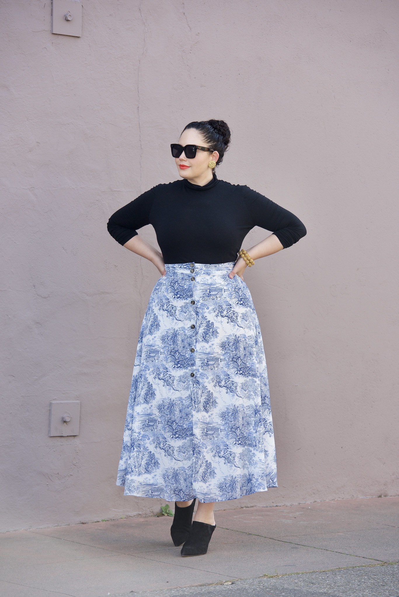 As Easy Outfit Pairing to Wear Right Now via Girl With Curves