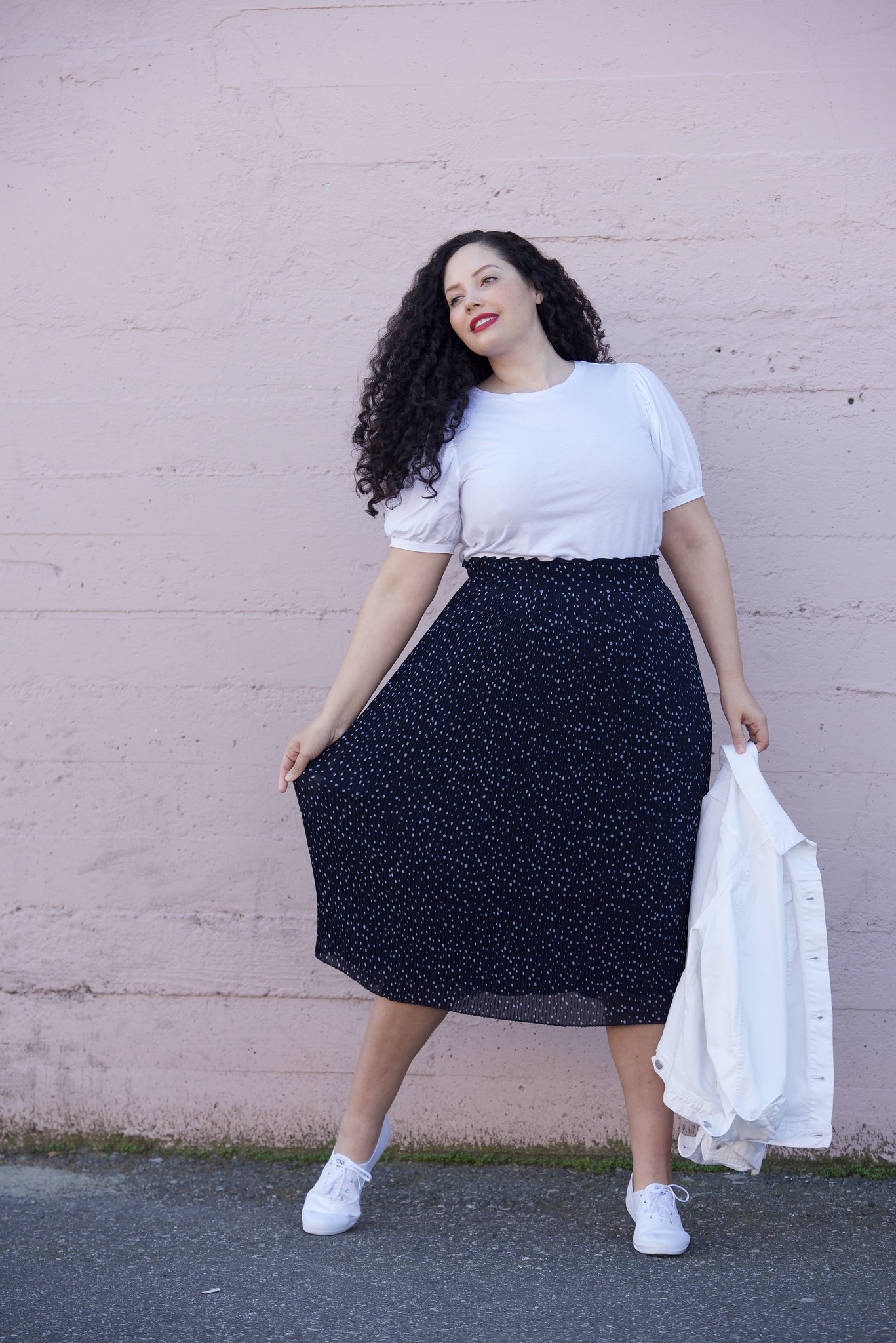 How to wear Sneakers with a Skirt | Girl With Curves