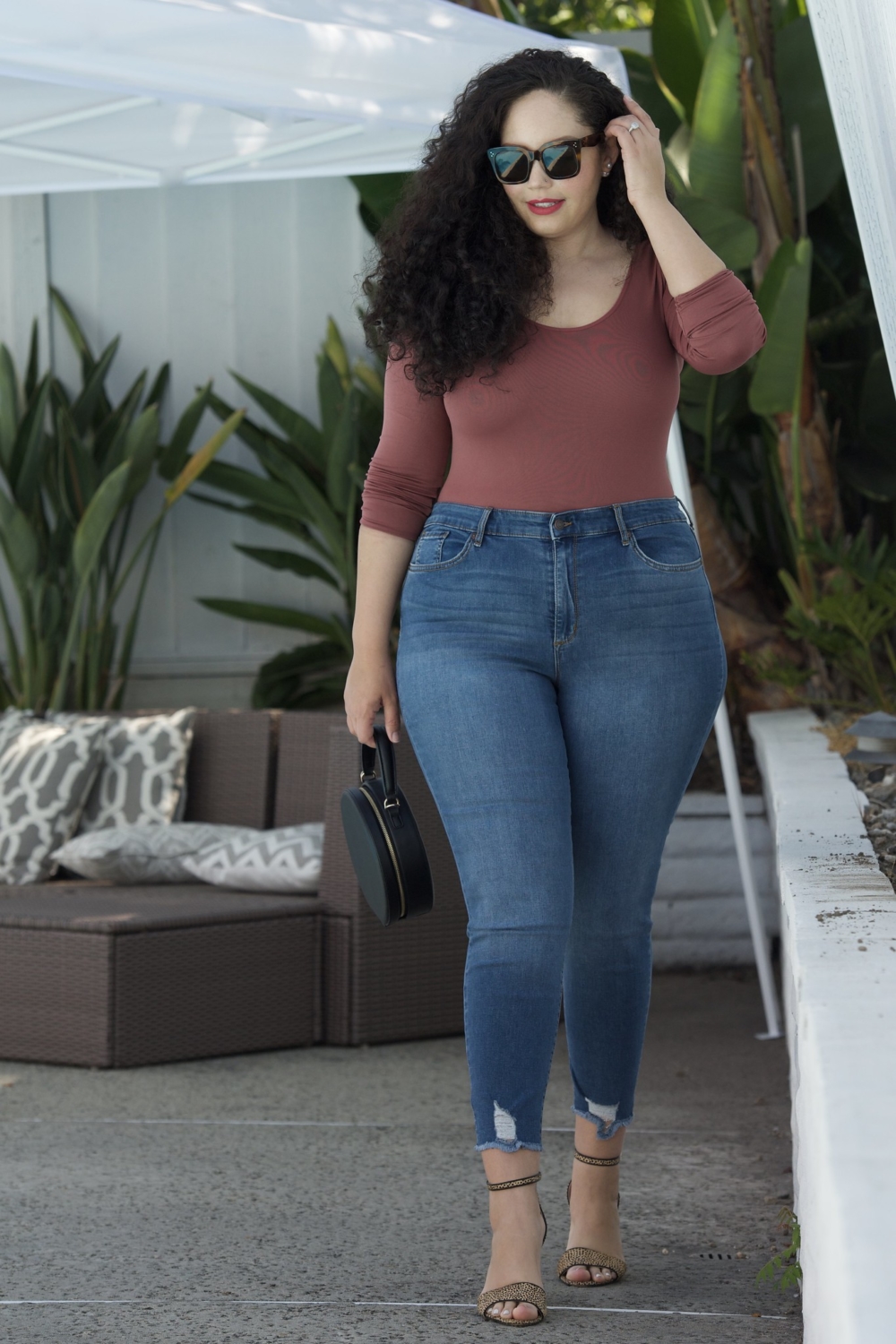 These are the Best Curvy Fit Jeans under $25 | Girl with Curves