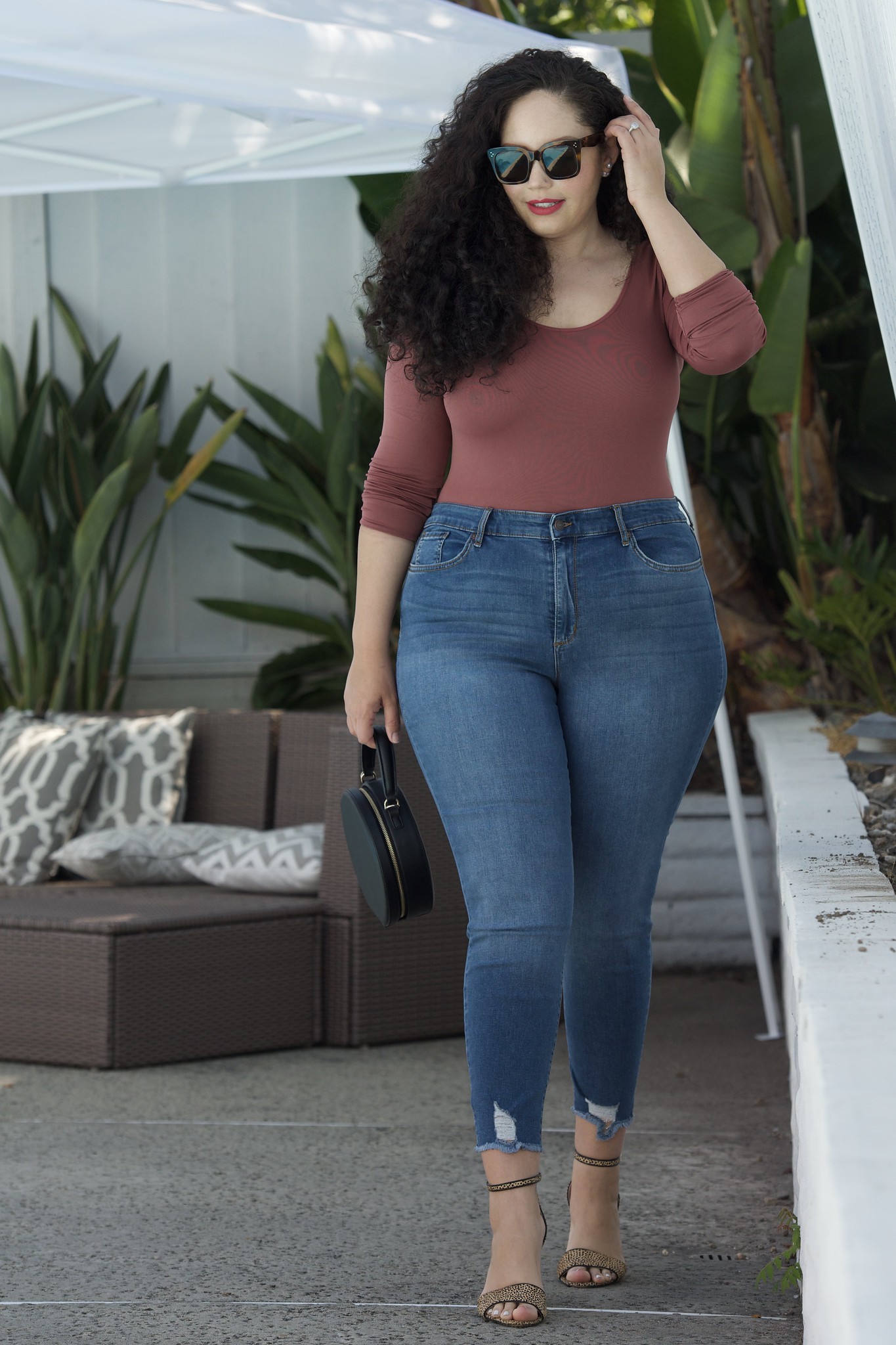 These are the Best Curvy Fit Jeans under $25 | Girl With Curves