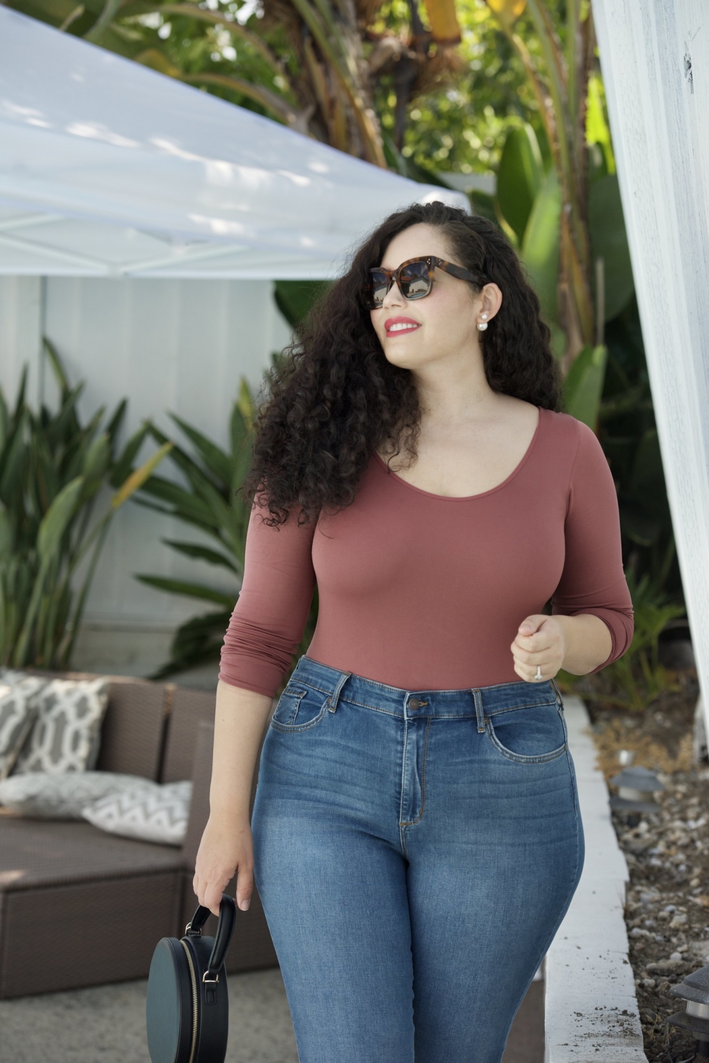 These are the Best Curvy Fit Jeans under $25 | Girl with Curves